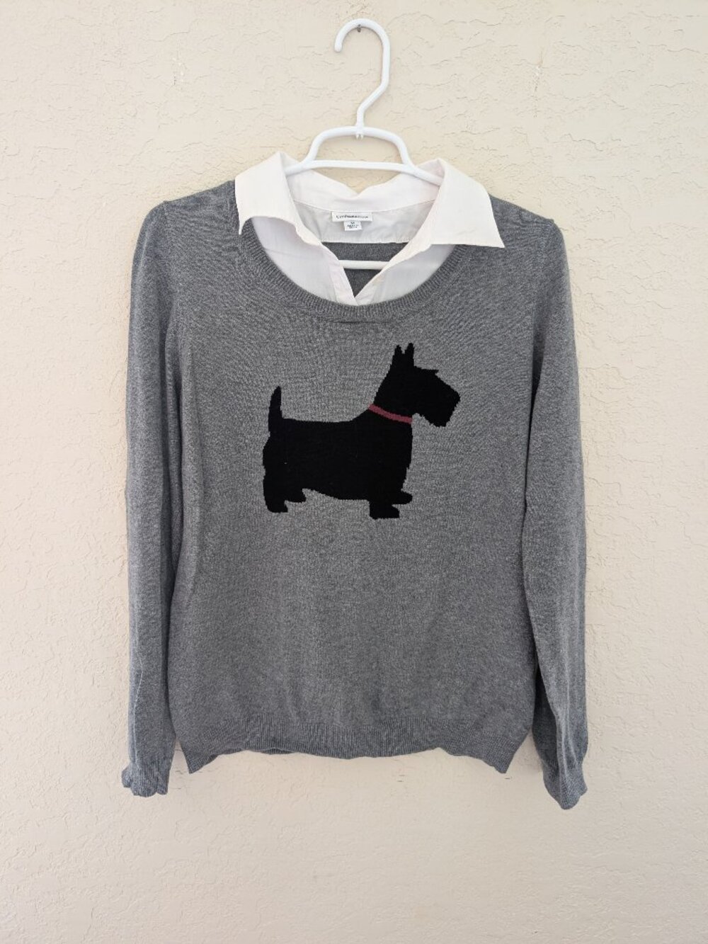 Croft & Barrow Scottie Dog Collared Long Sleeved Sweatshirt Size M